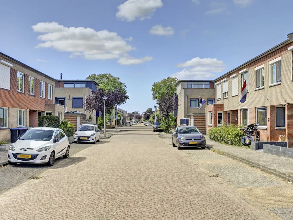 Theo Mann-Bouwmeesterstraat 67, SPIJKENISSE