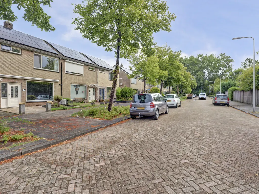 Hazelaarstraat 23, SPIJKENISSE