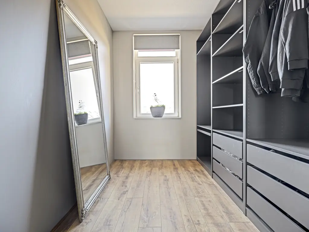 Elementenweg 36, SPIJKENISSE