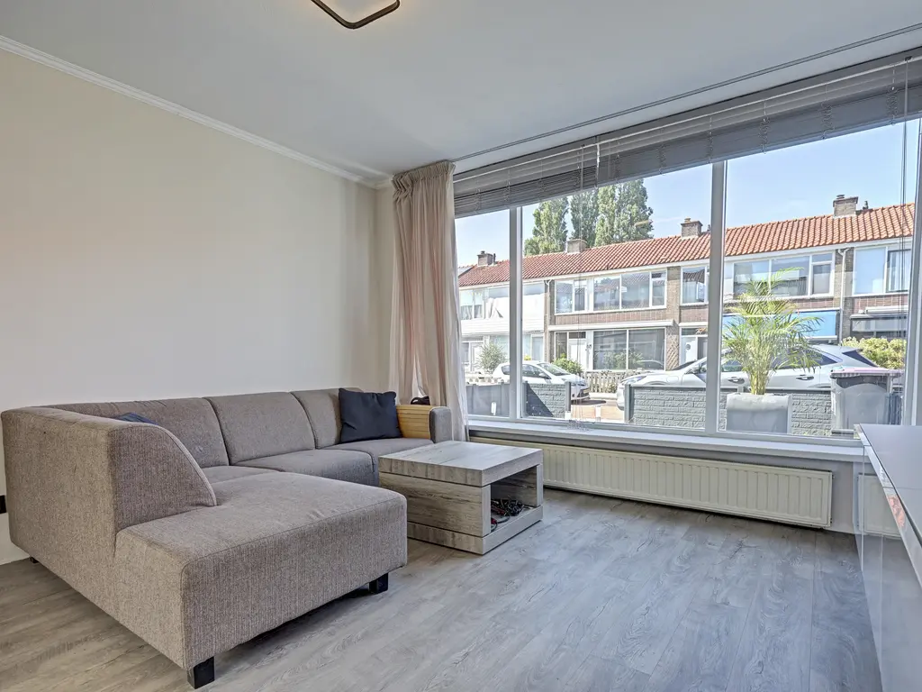 Multatulistraat 1, SPIJKENISSE