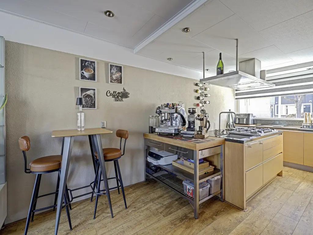Haya van Someren-Downerpad 34, SPIJKENISSE