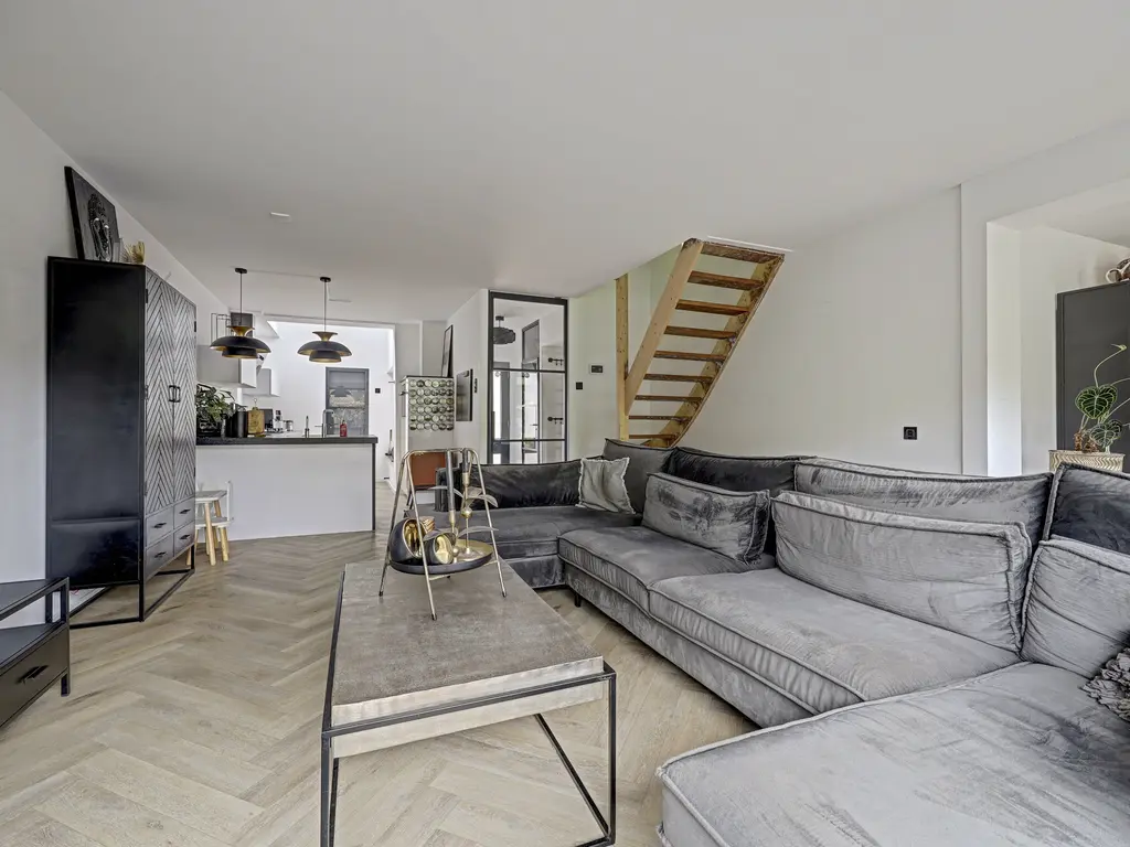 Apollostraat 54, SPIJKENISSE