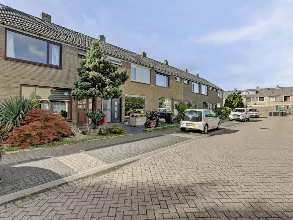 Moerbeistraat 5, SPIJKENISSE