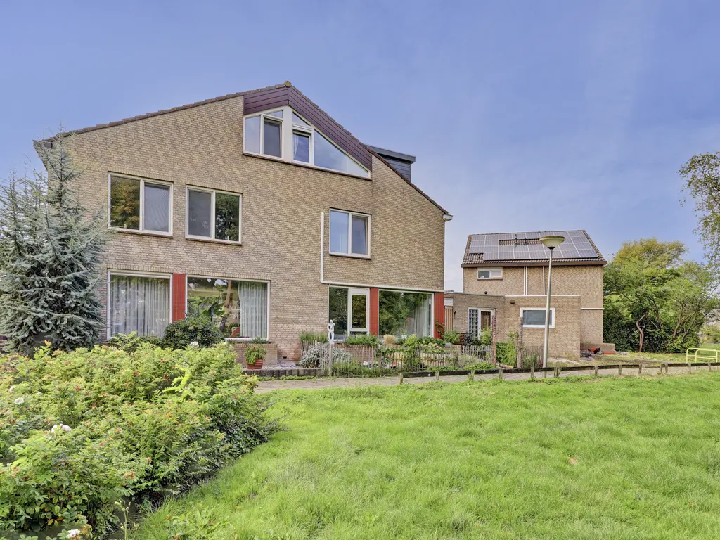 Salamanderveen 345, SPIJKENISSE