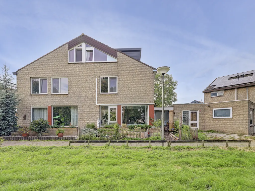 Salamanderveen 345, SPIJKENISSE