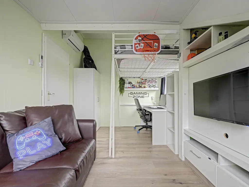 Salamanderveen 345, SPIJKENISSE