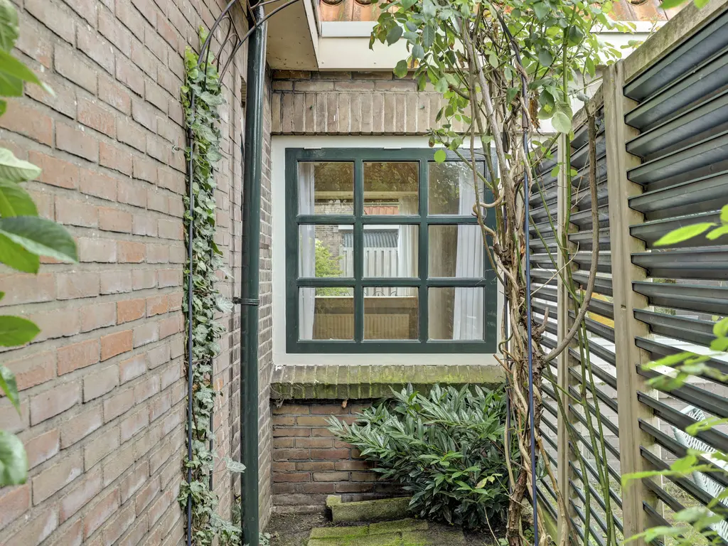 Eerste Kooistraat 1, SPIJKENISSE