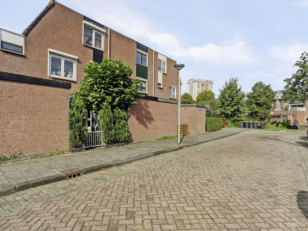 Saffraandonk 6, SPIJKENISSE