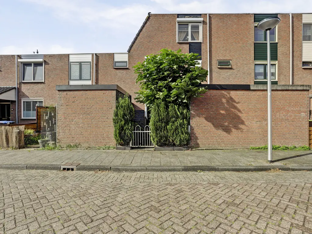 Saffraandonk 6, SPIJKENISSE