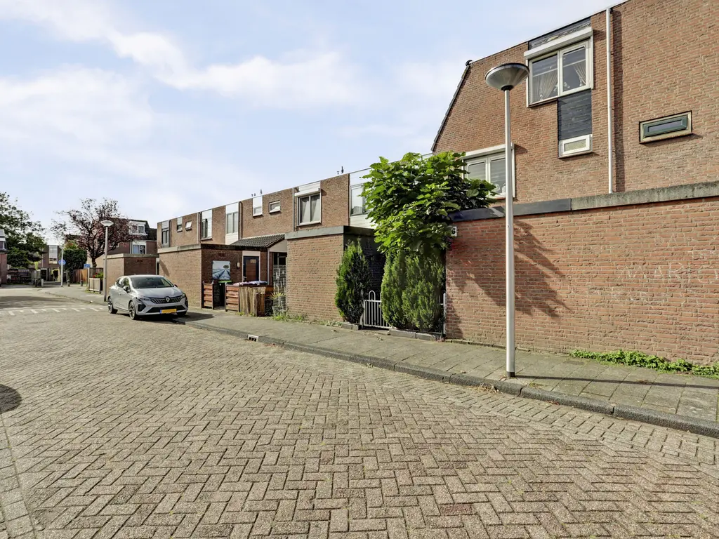 Saffraandonk 6, SPIJKENISSE