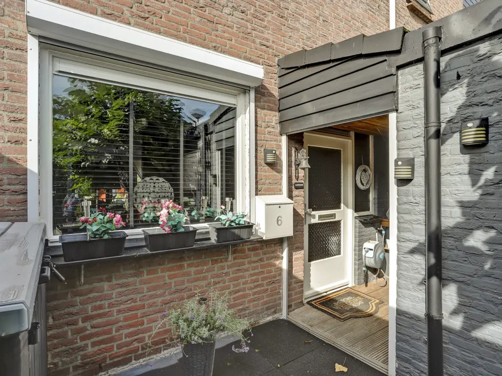 Saffraandonk 6, SPIJKENISSE