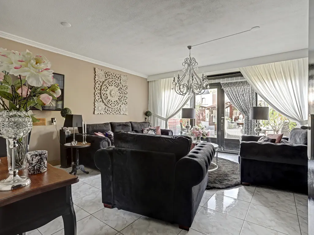 Saffraandonk 6, SPIJKENISSE