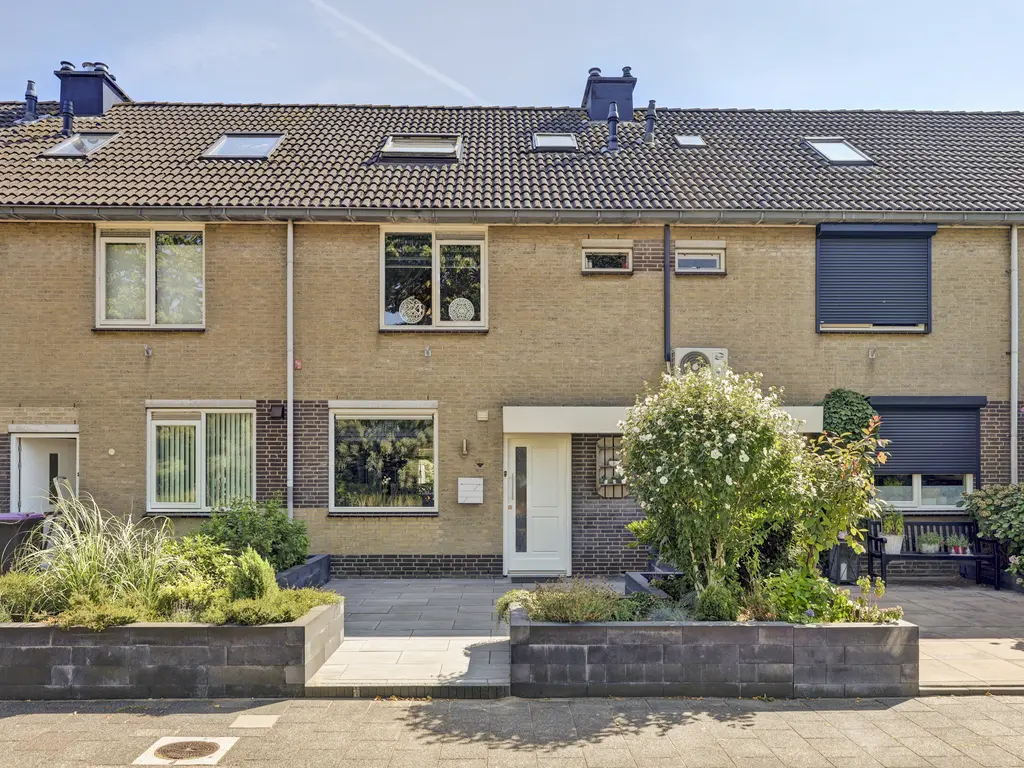 Donaulaan 98, SPIJKENISSE