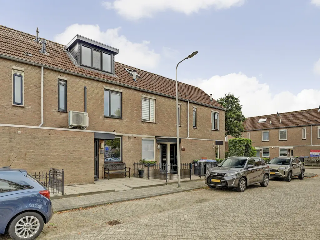 Thorbeckelaan 11, SPIJKENISSE