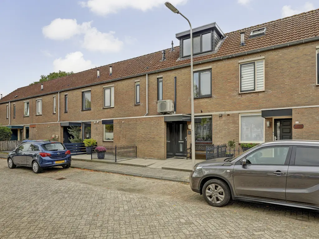 Thorbeckelaan 11, SPIJKENISSE