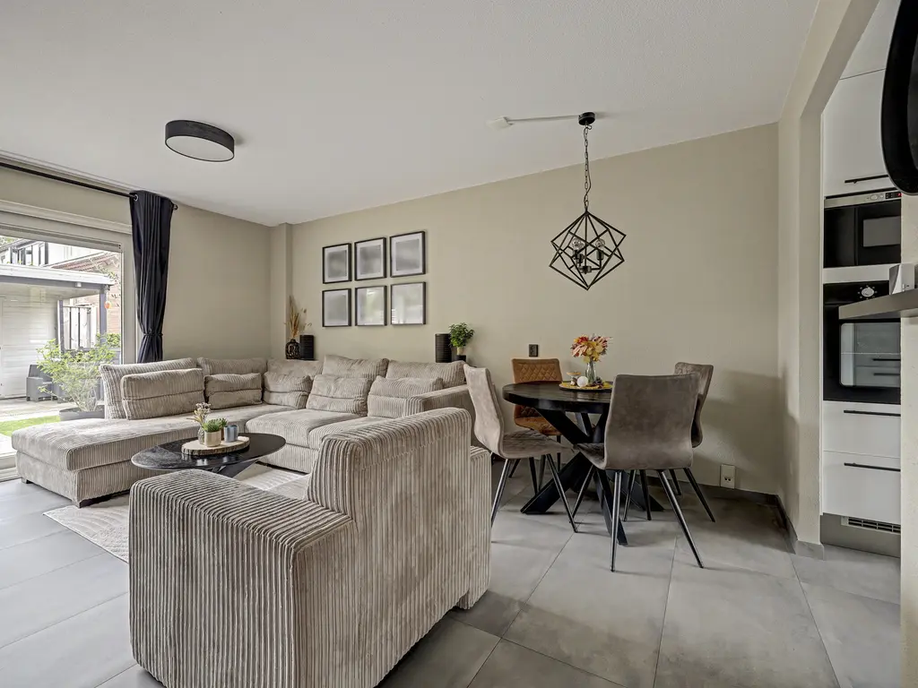 Thorbeckelaan 11, SPIJKENISSE