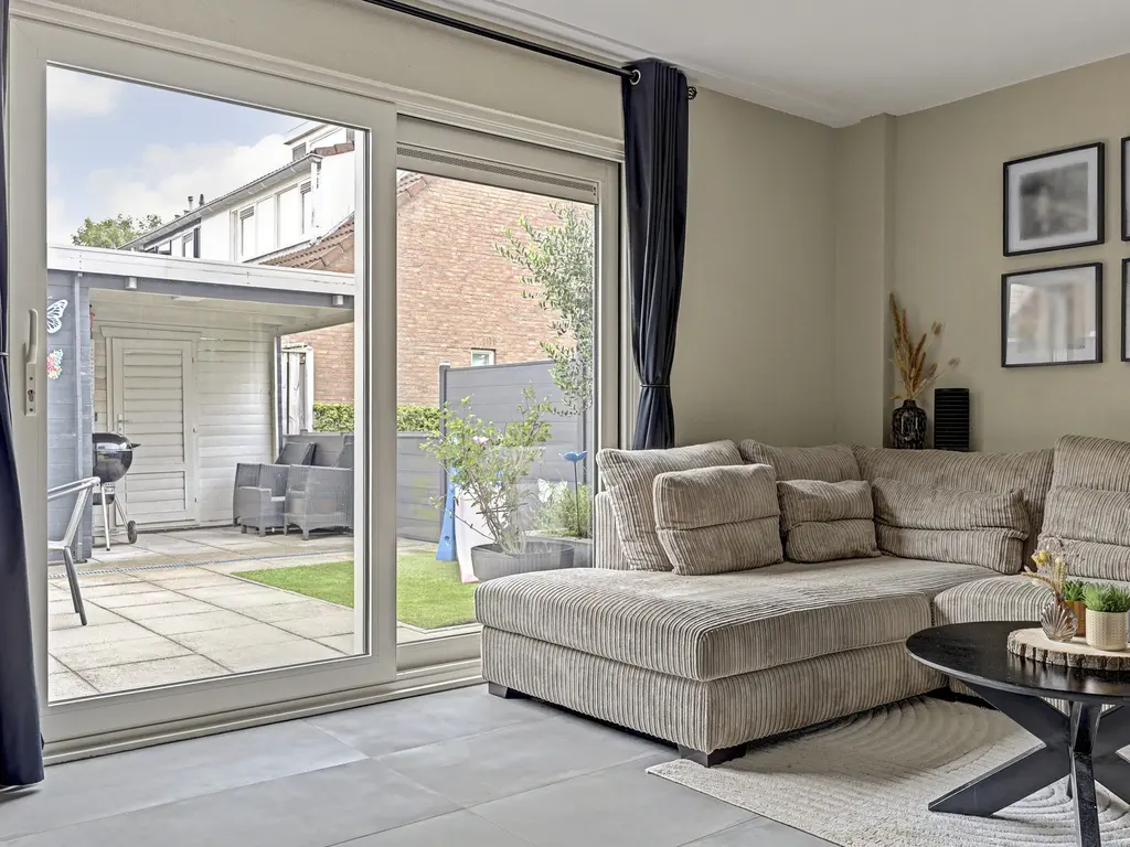 Thorbeckelaan 11, SPIJKENISSE