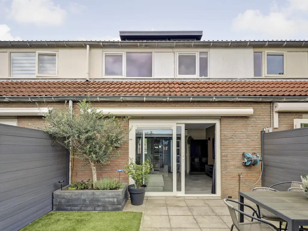 Thorbeckelaan 11, SPIJKENISSE