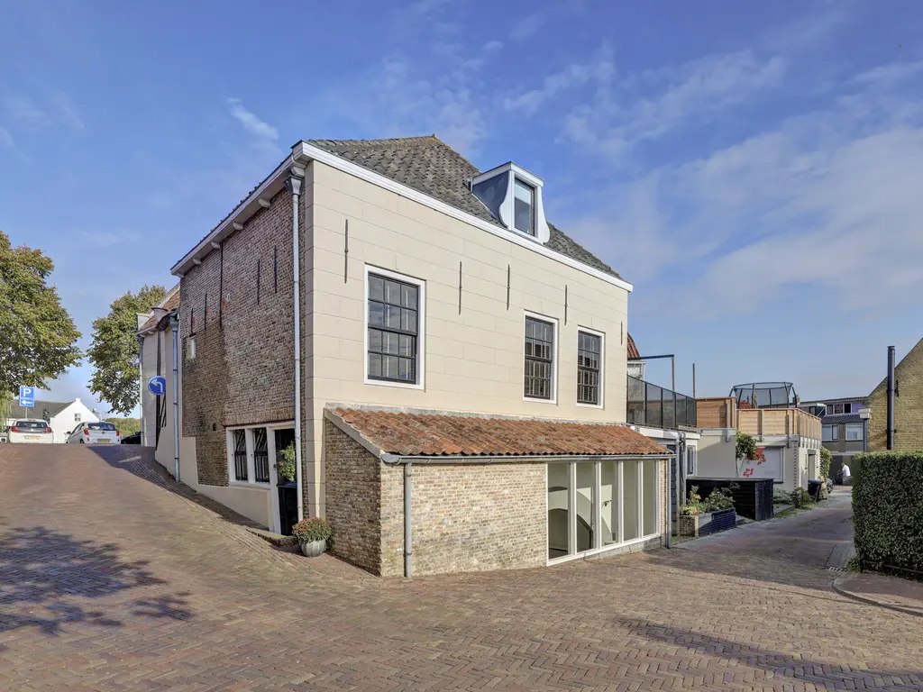 Ring 13, ZUIDLAND