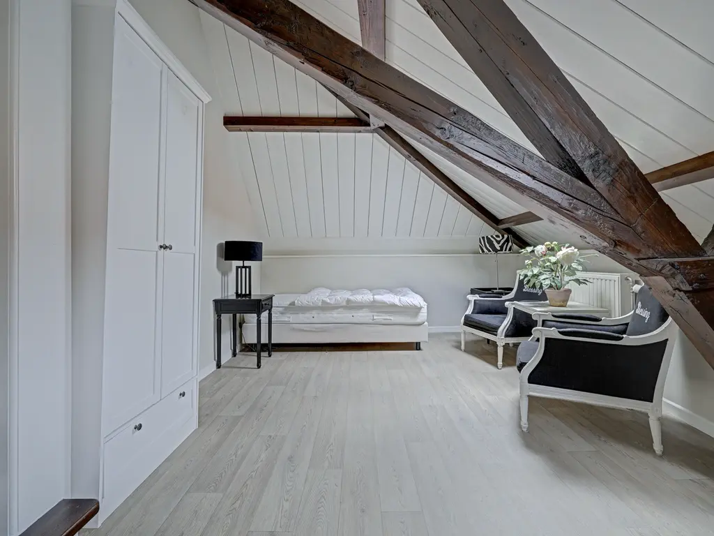 Ring 13, ZUIDLAND