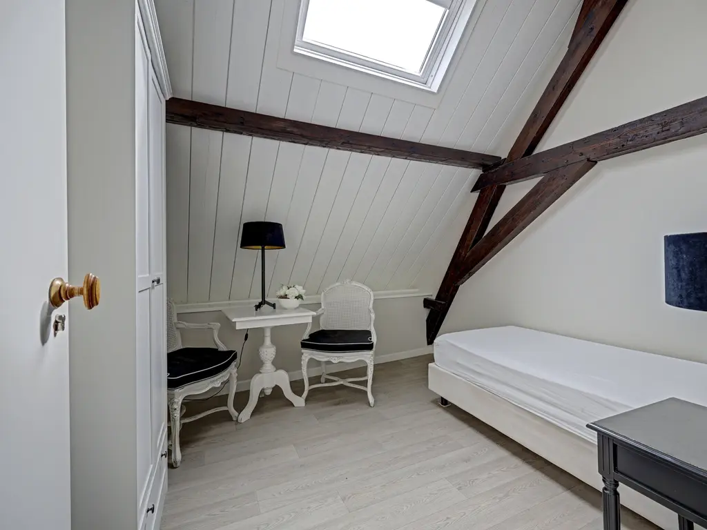 Ring 13, ZUIDLAND