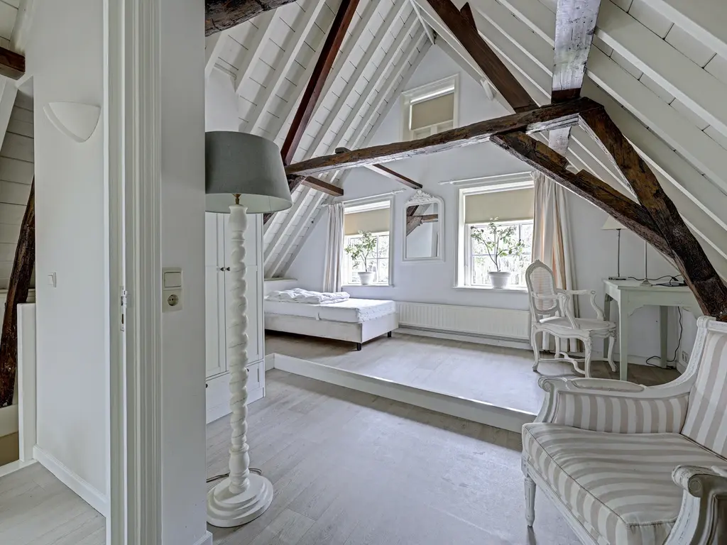 Ring 13, ZUIDLAND