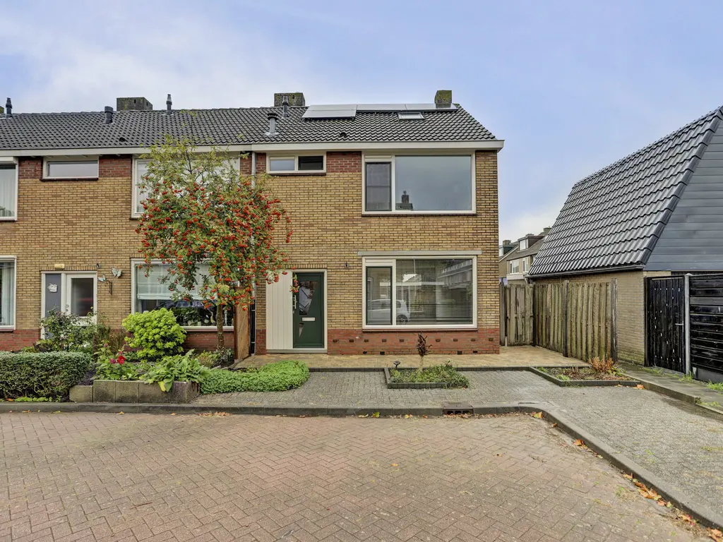 Beresteinweg 2, GEERVLIET