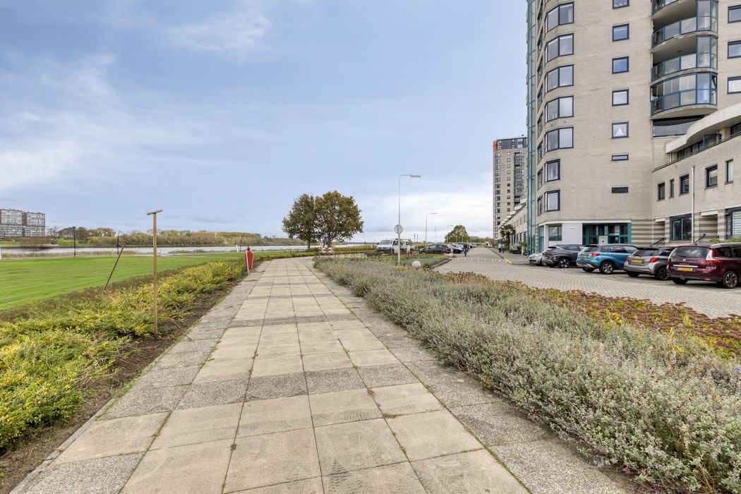 Maasboulevard 48J, SPIJKENISSE foto 26