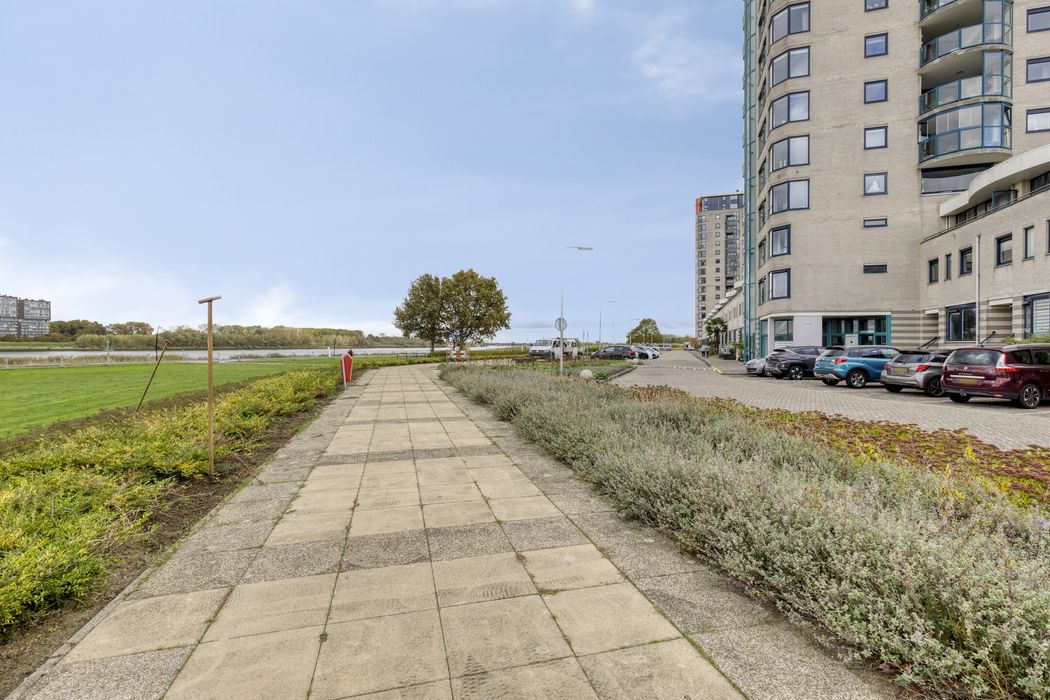 Maasboulevard 48J, SPIJKENISSE foto 24