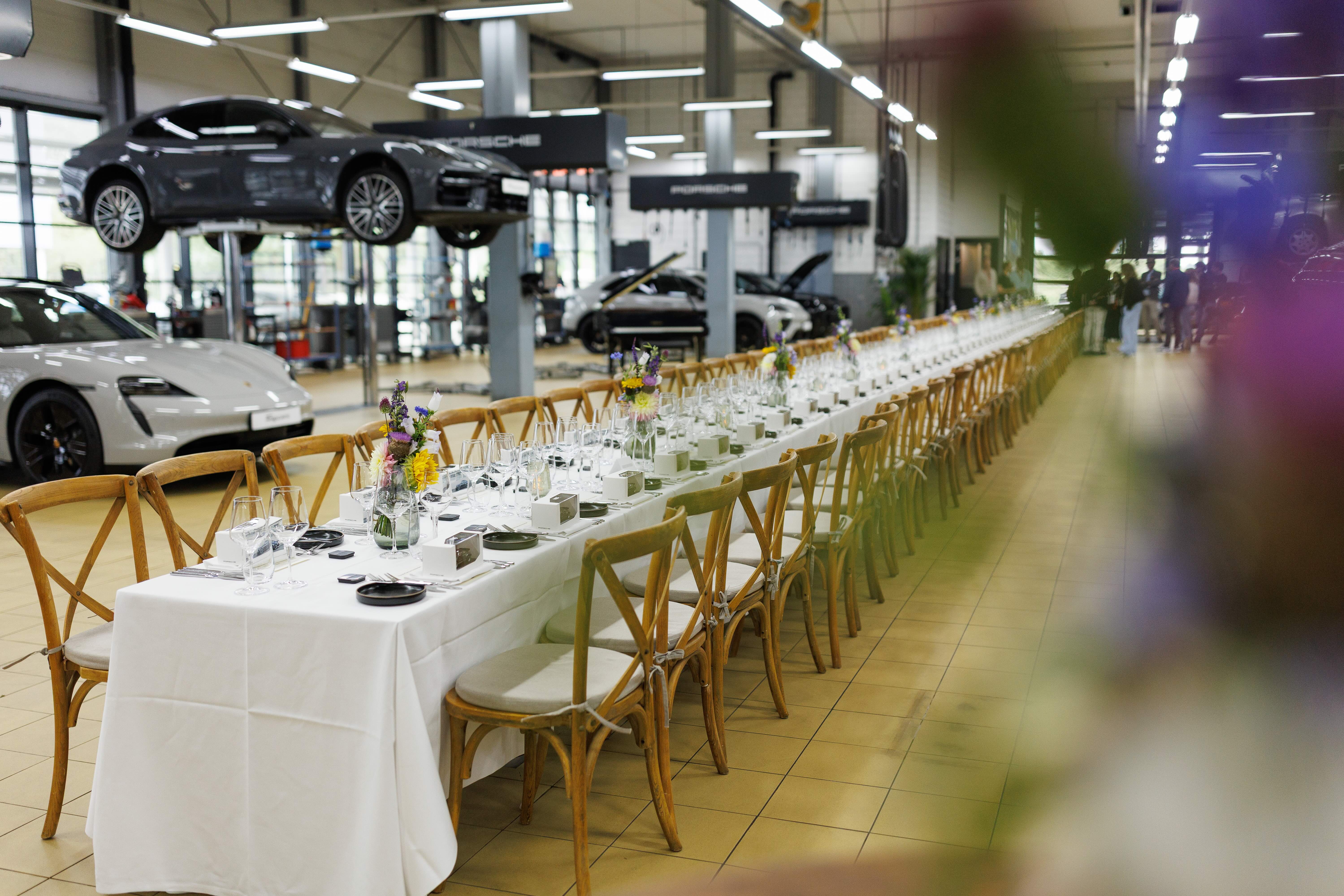 Werkplaatslunch Porsce Centrum Amsterdam