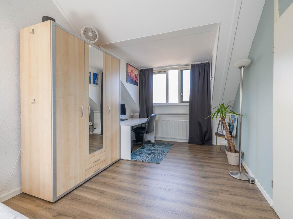 Menno van Coehoornpad 14, BRIELLE