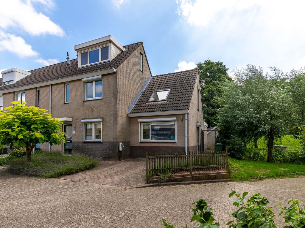Het Groenevelt 13, SLIEDRECHT