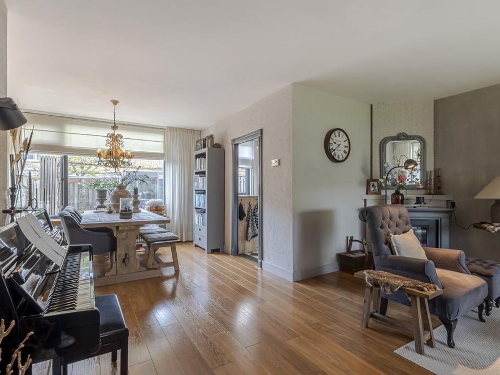 Rembrandtlaan 75, PAPENDRECHT