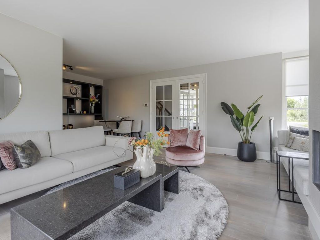 Rivierdijk 39, HARDINXVELD-GIESSENDAM