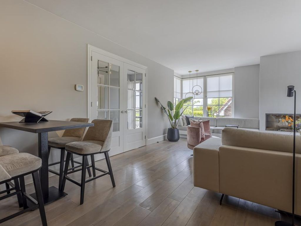 Rivierdijk 39, HARDINXVELD-GIESSENDAM