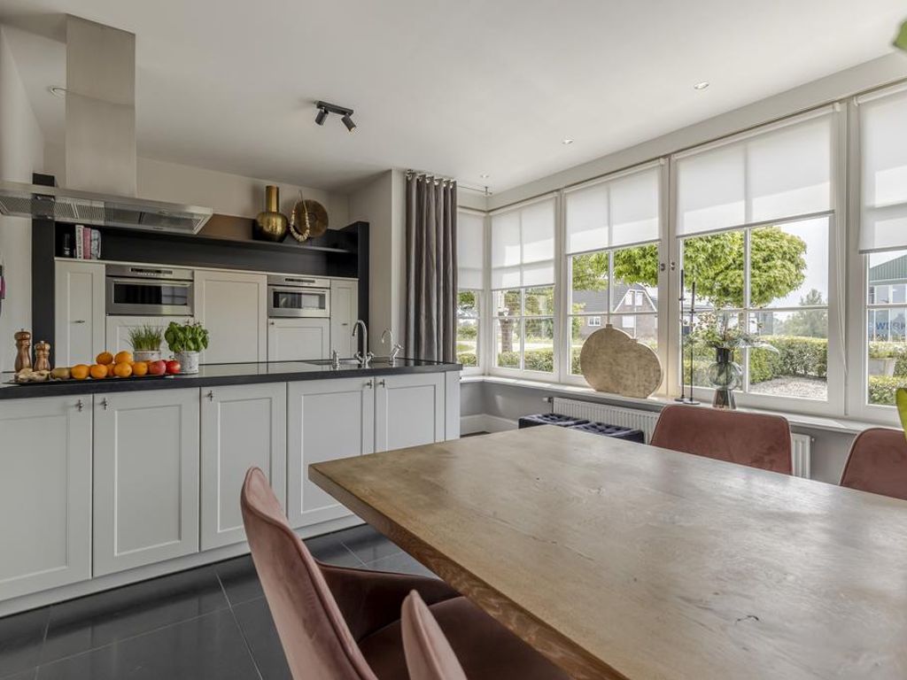 Rivierdijk 39, HARDINXVELD-GIESSENDAM