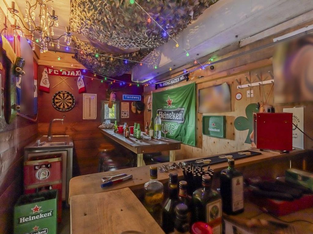 Rivierdijk 39, HARDINXVELD-GIESSENDAM