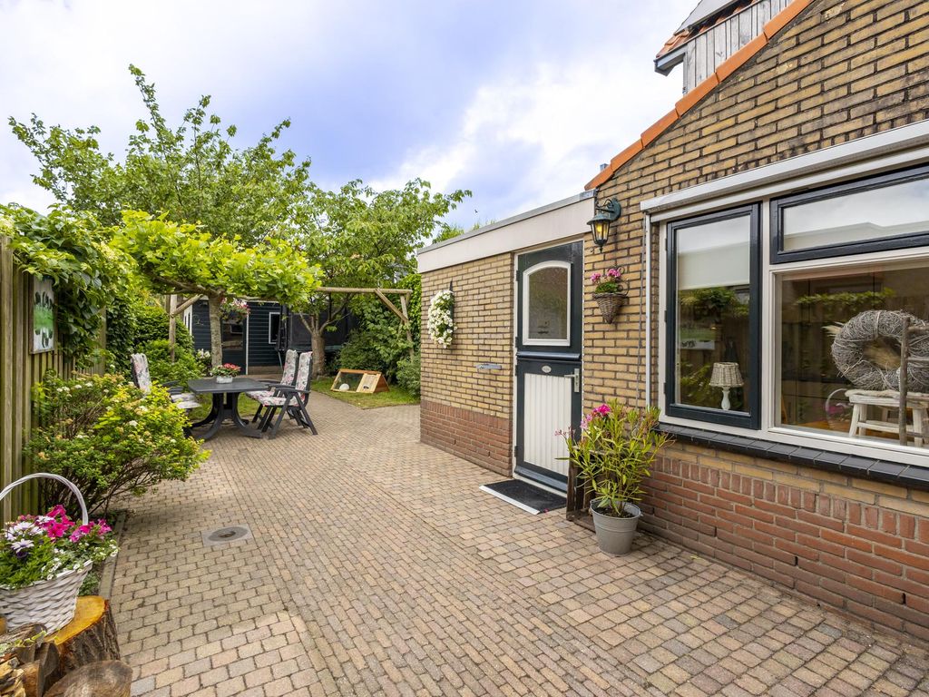 Sluisweg 34, HARDINXVELD-GIESSENDAM