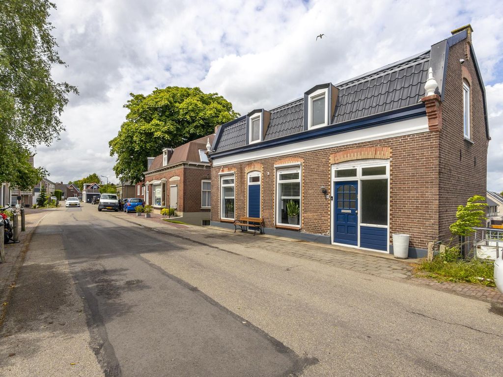 Buitendams 368, Hardinxveld-Giessendam