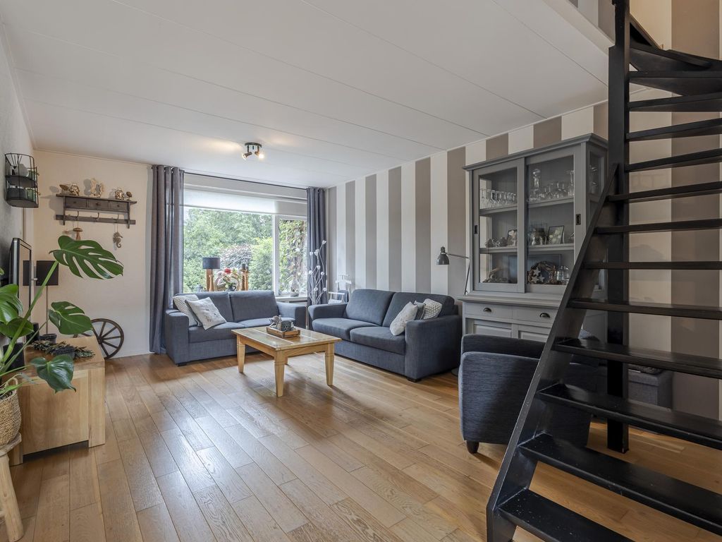 Groot Veldsweer 56, HARDINXVELD-GIESSENDAM