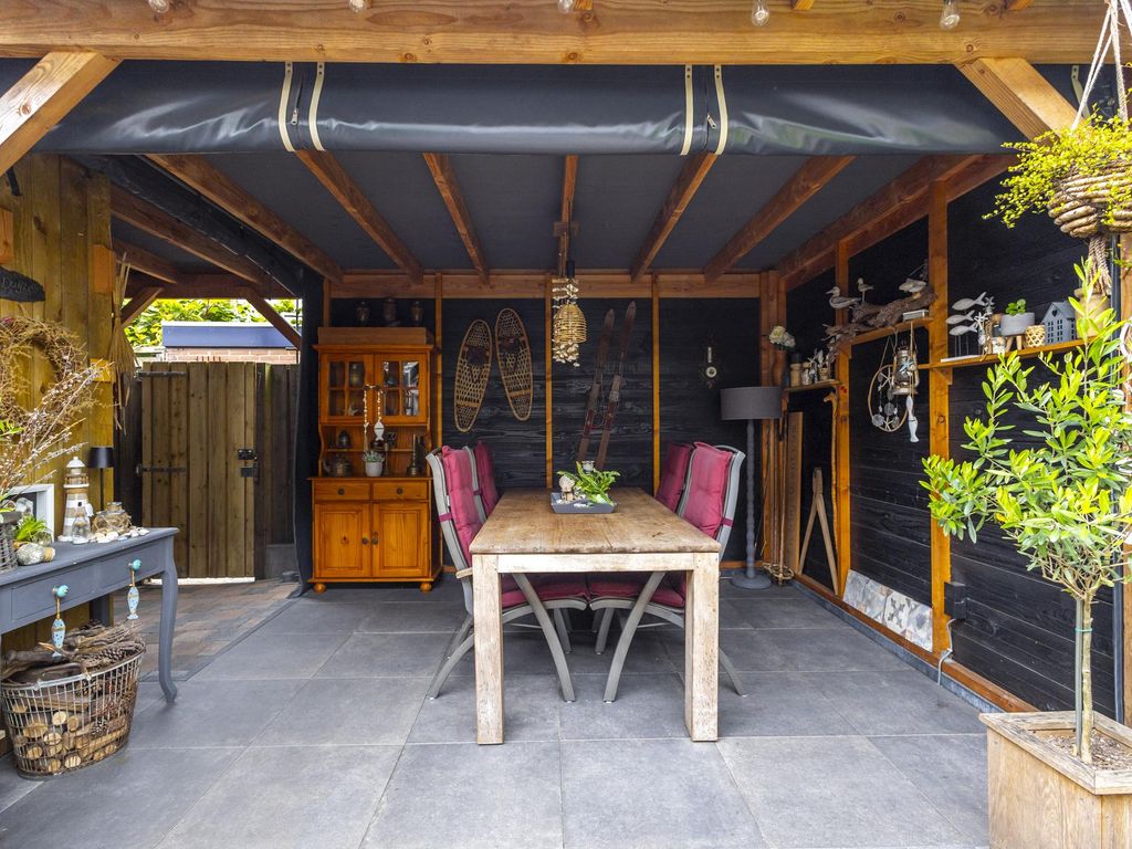Groot Veldsweer 56, HARDINXVELD-GIESSENDAM