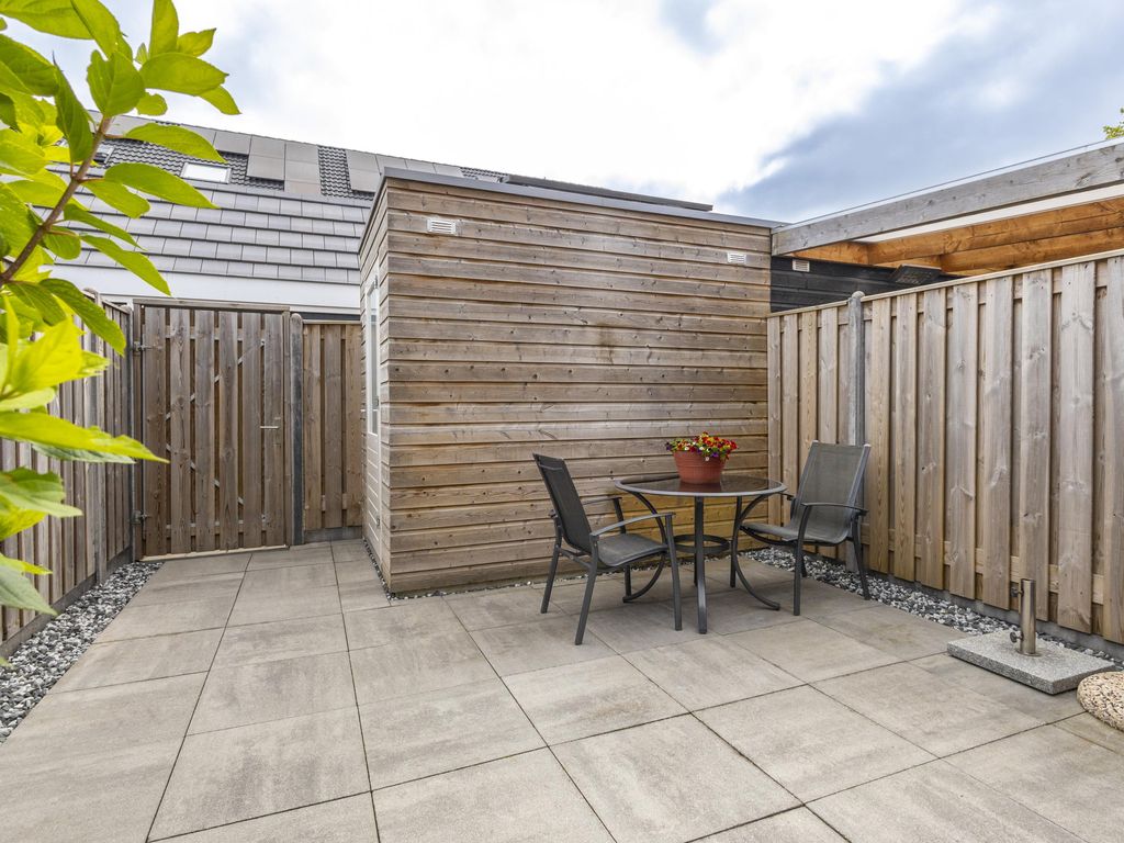 Hobbemastraat 21, HARDINXVELD-GIESSENDAM