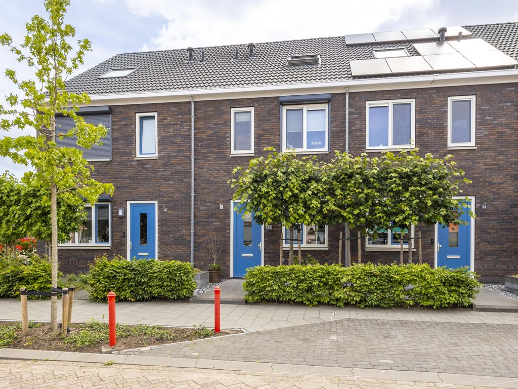 Hobbemastraat 21, HARDINXVELD-GIESSENDAM