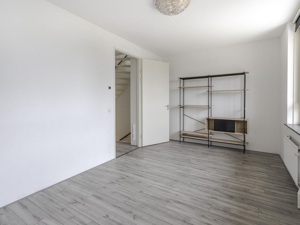 Uranusstraat 22, Hardinxveld-Giessendam