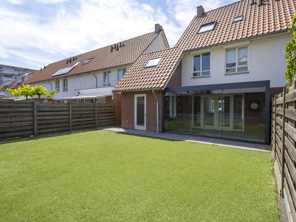Uranusstraat 22, Hardinxveld-Giessendam