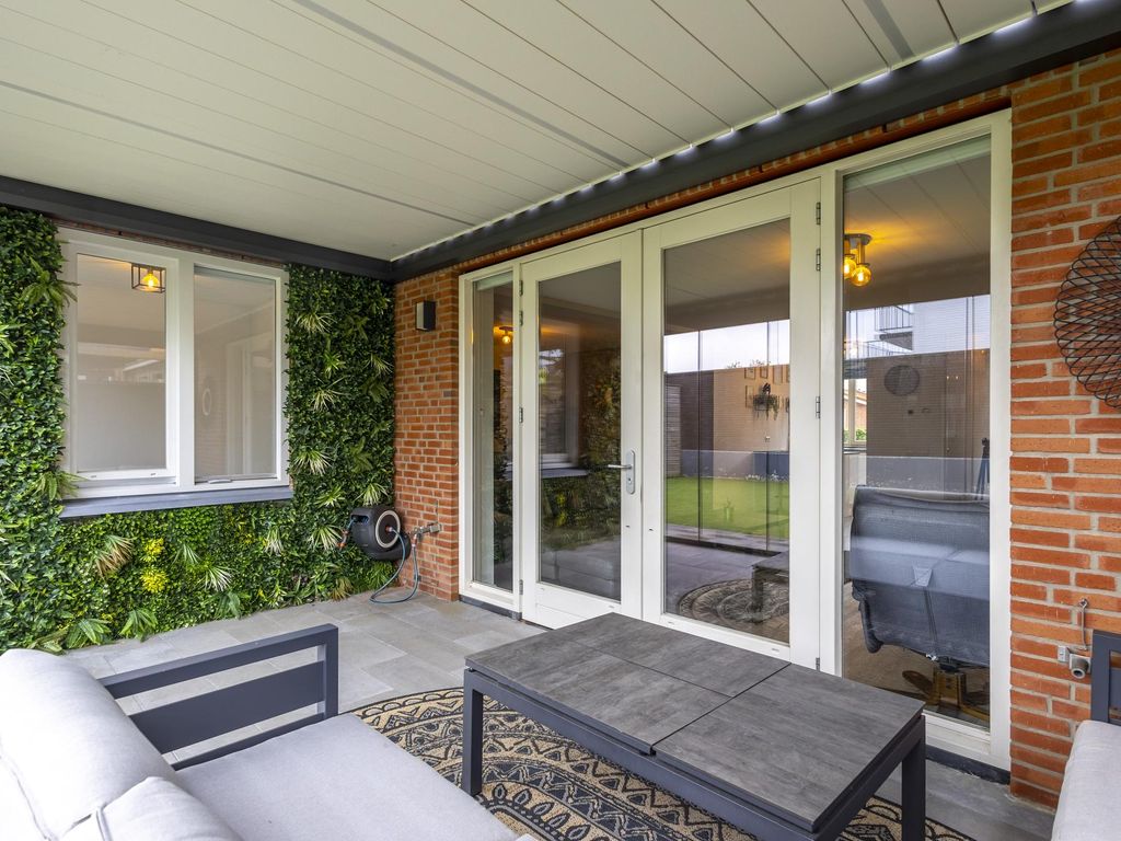 Uranusstraat 22, Hardinxveld-Giessendam