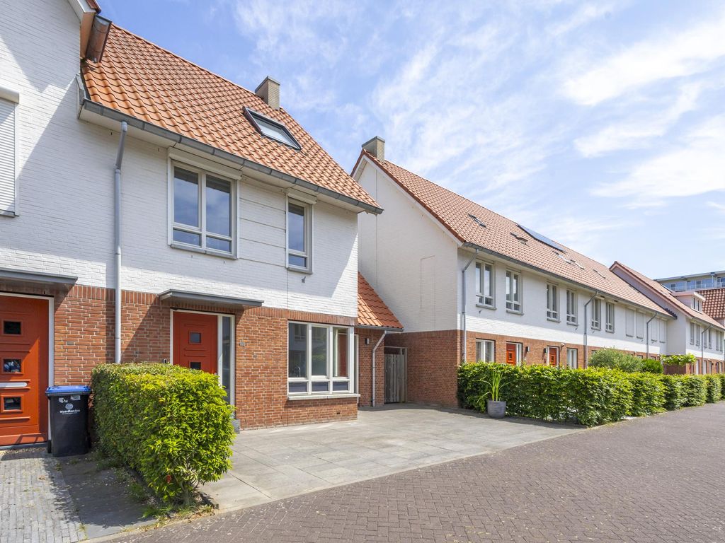 Uranusstraat 22, Hardinxveld-Giessendam