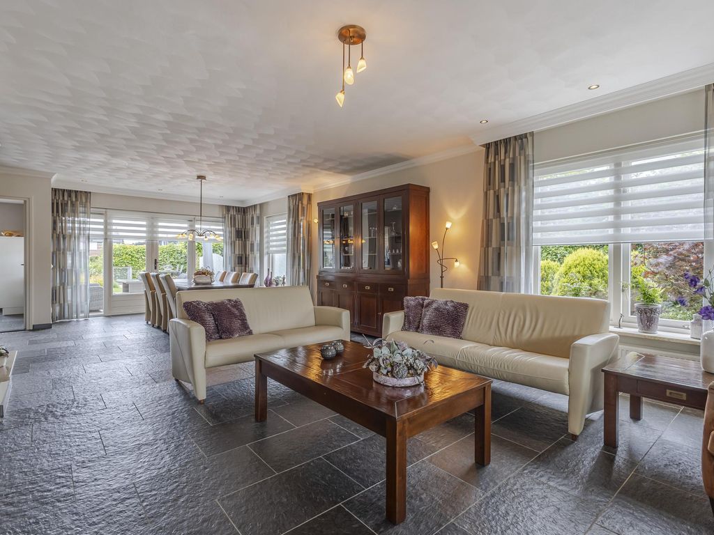 Tiendweg 30, Hardinxveld-Giessendam