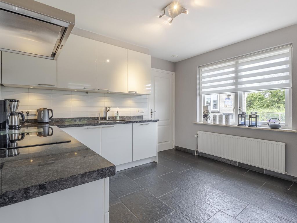 Tiendweg 30, Hardinxveld-Giessendam