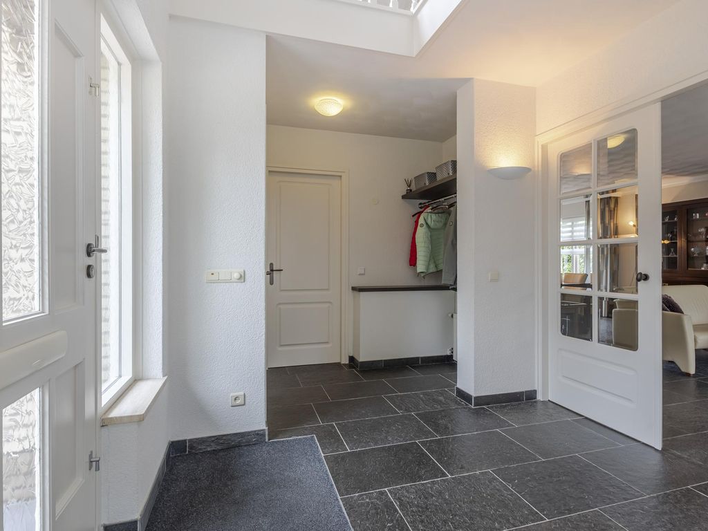 Tiendweg 30, Hardinxveld-Giessendam